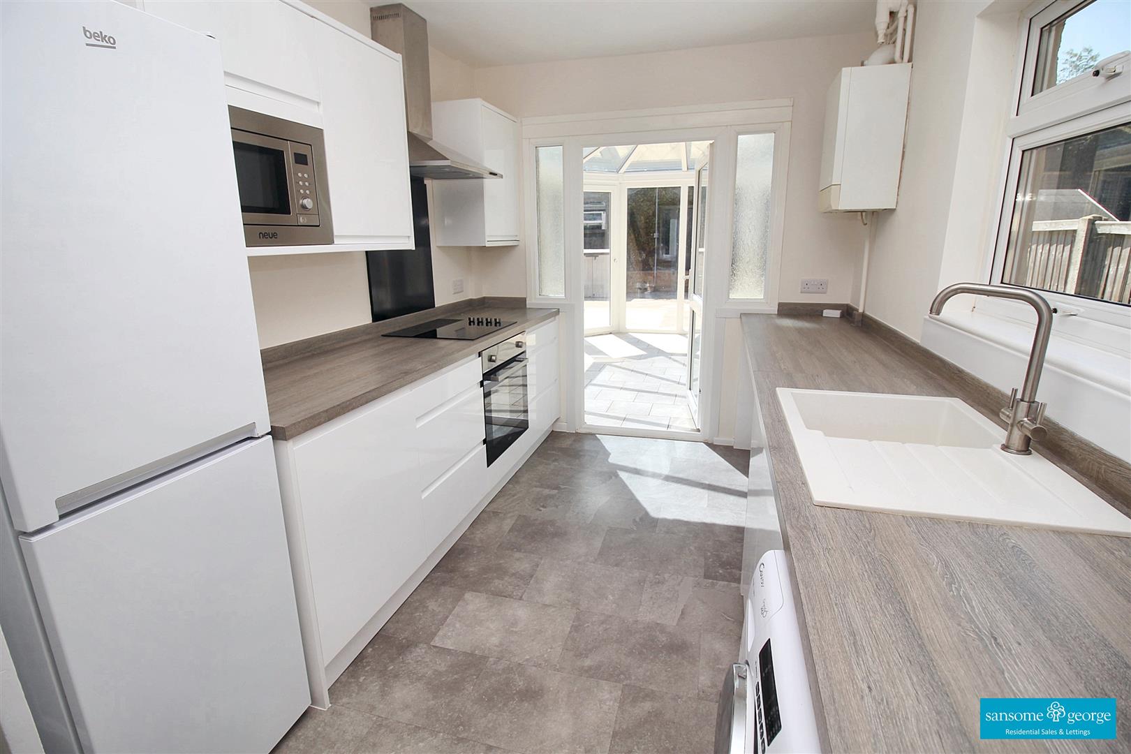 2 bed property in Park Crescent, Reading